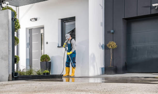 Professional Pressure Washing Services in Venice Gardens, FL